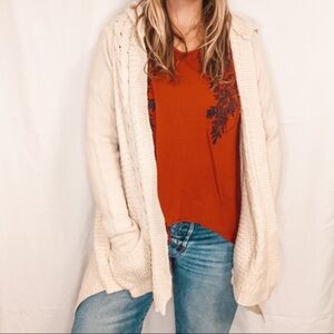 🎀 5/$20 🎀 Love Tree Small Cream Cardigan